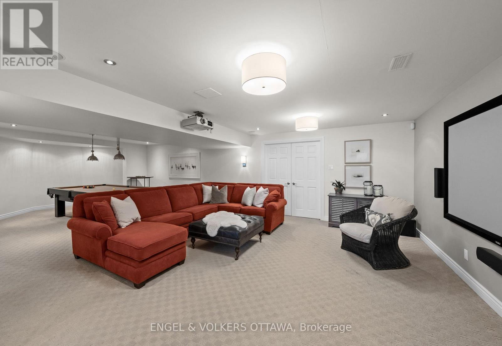 6197 OTTAWA STREET - 32