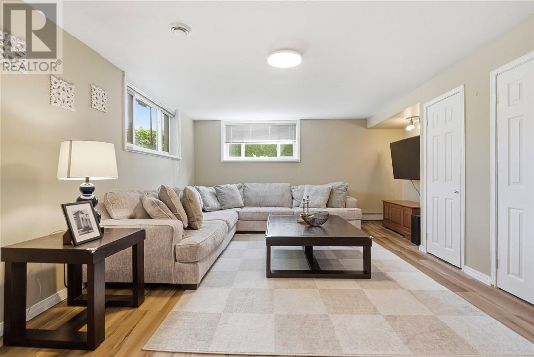 452 White Avenue - 26