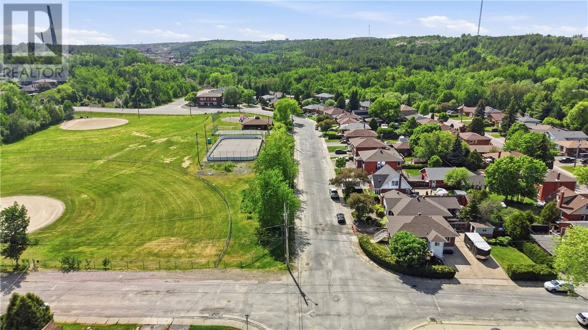 452 White Avenue - 49