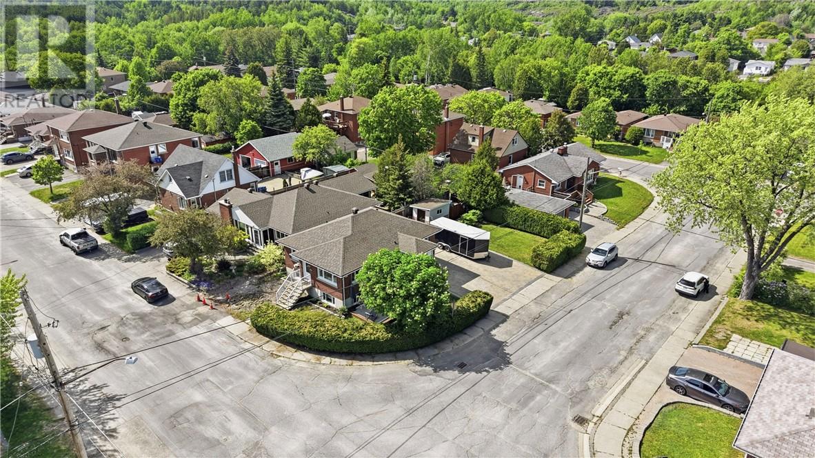 452 White Avenue - 48