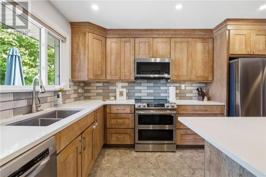 452 White Avenue - 9