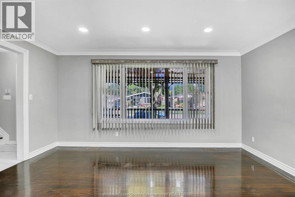 3964 WHITNEY AVENUE - 10