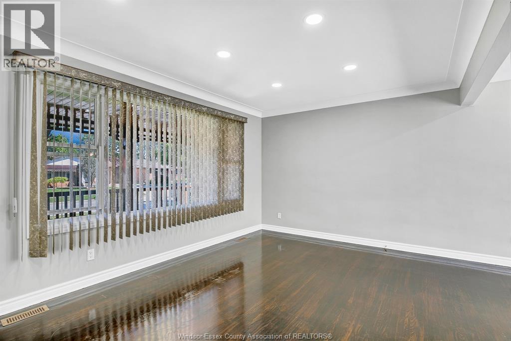 3964 WHITNEY AVENUE - 9