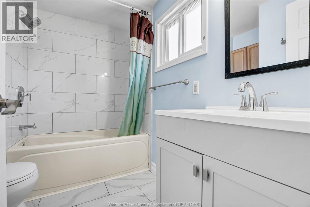 3964 WHITNEY AVENUE - 17