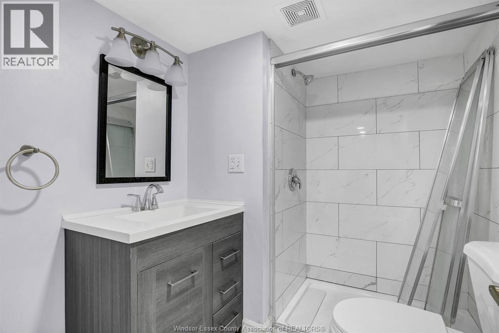 3964 WHITNEY AVENUE - 31