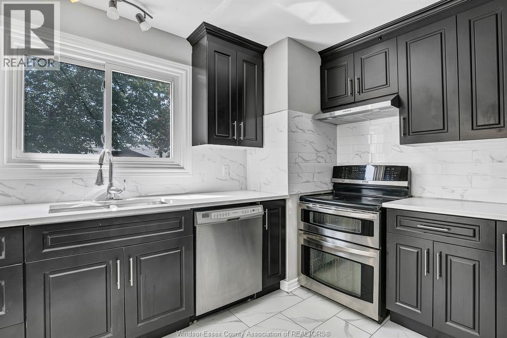 3964 WHITNEY AVENUE - 14