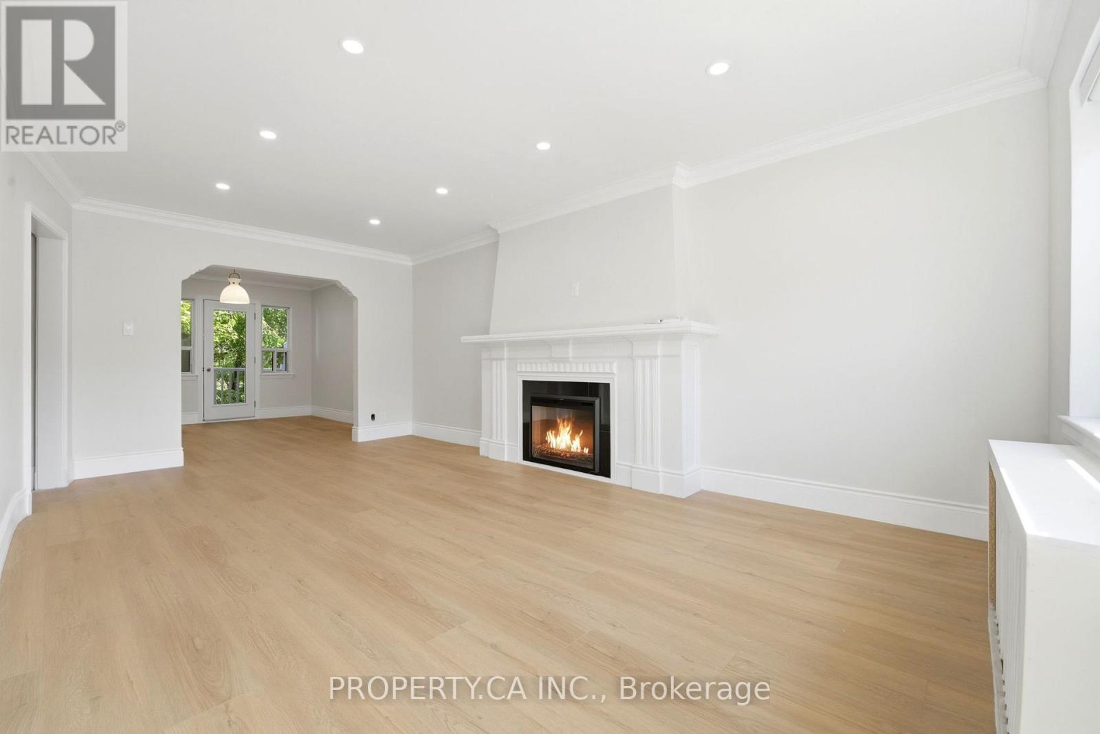 Listing photo of 2 - 115 CHERITAN AVENUE