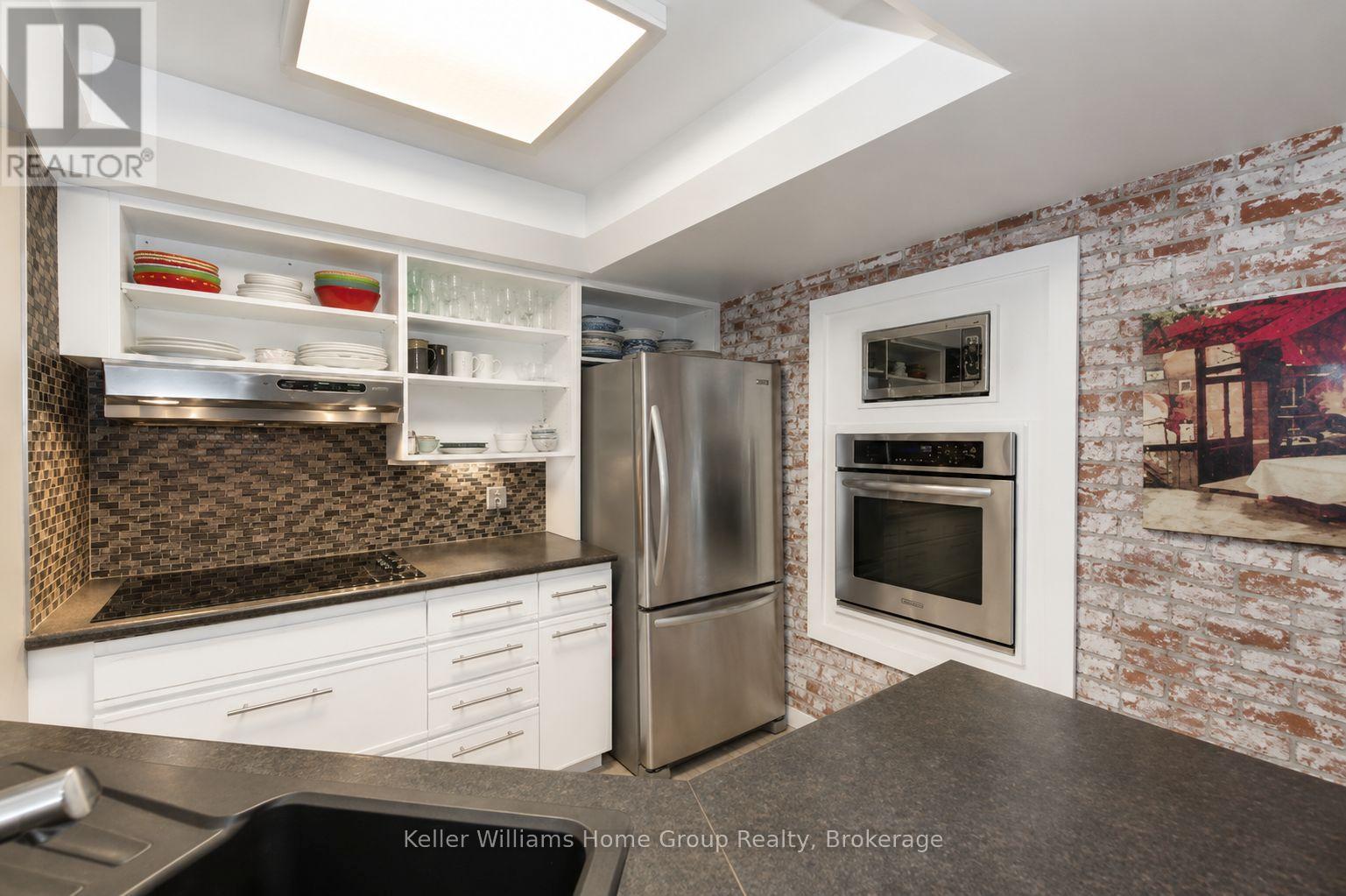 #408 57 SUFFOLK STREET W - 8