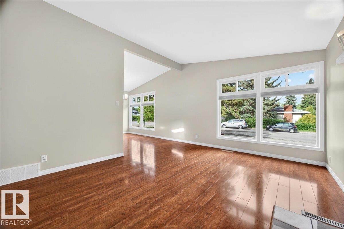15302 76 AV NW — photo 19