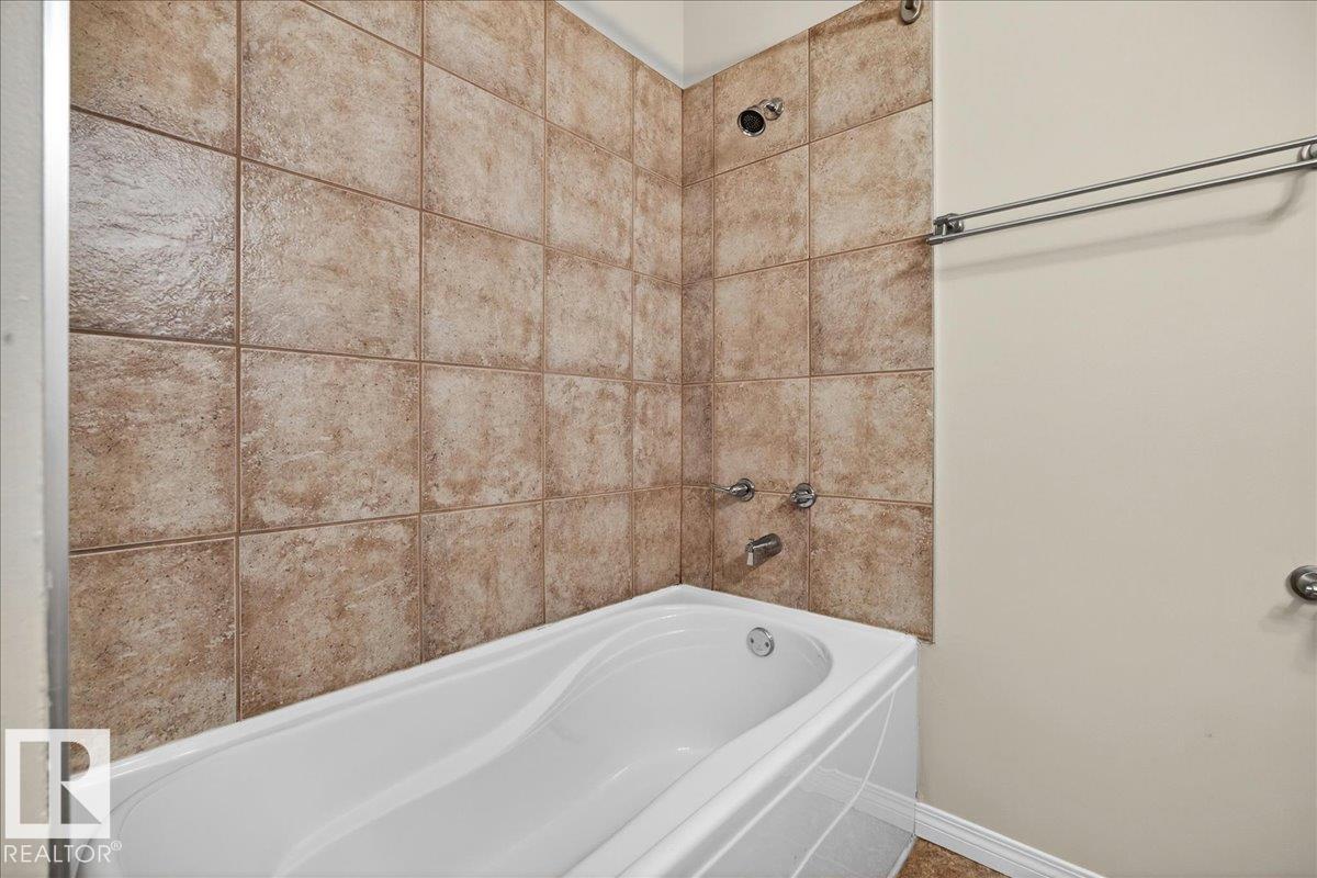 15302 76 AV NW — photo 27