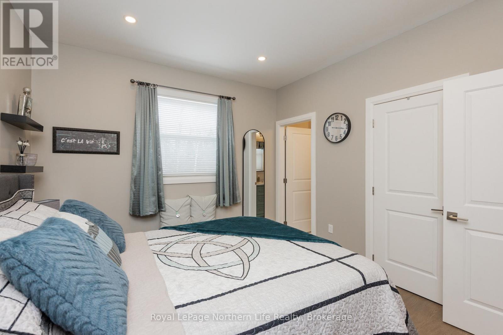 106 RIVERSIDE DRIVE - 17