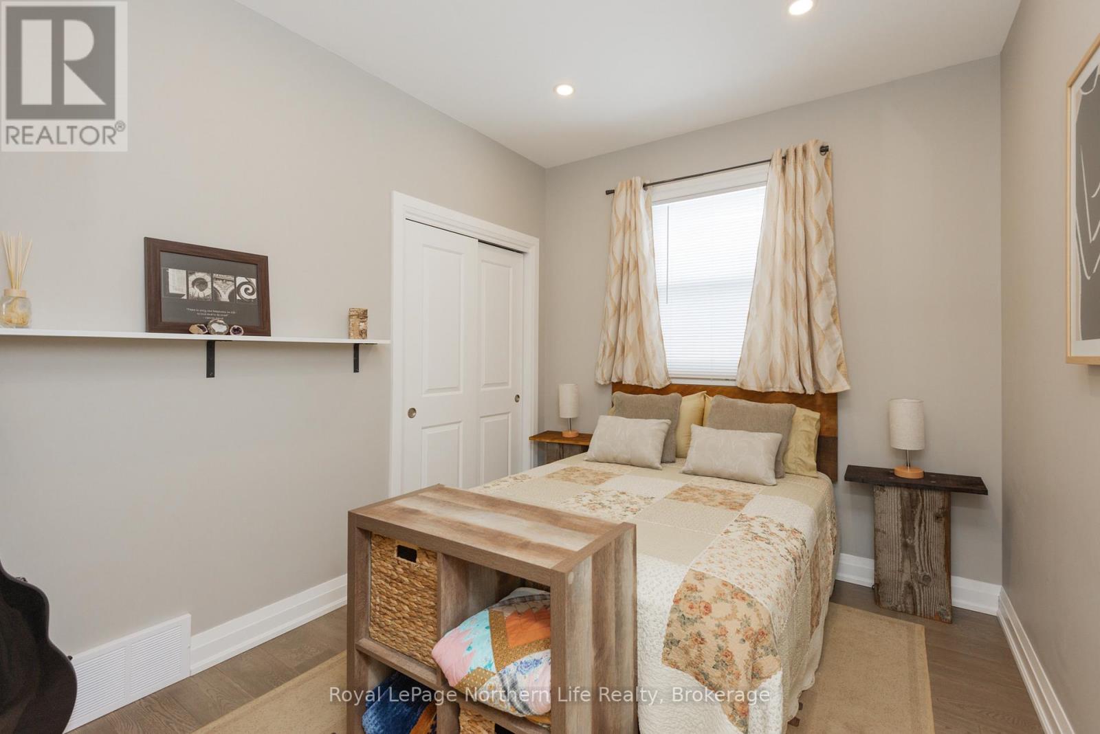 106 RIVERSIDE DRIVE - 22