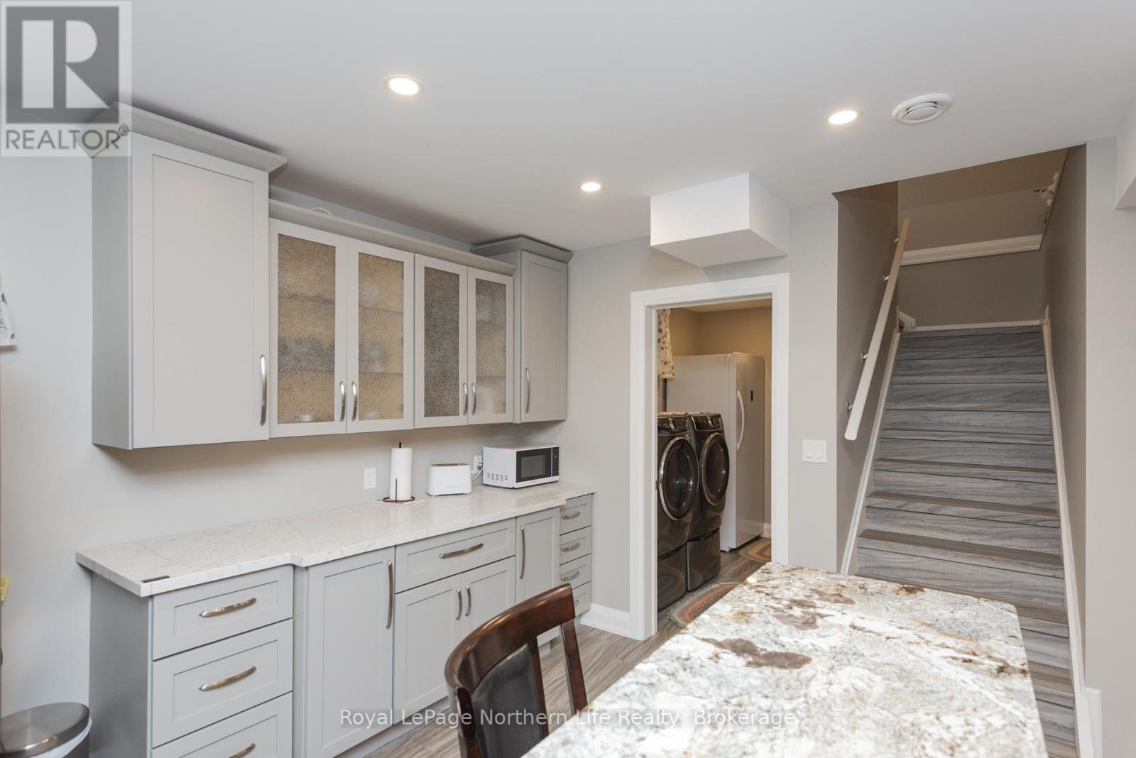 106 RIVERSIDE DRIVE - 28