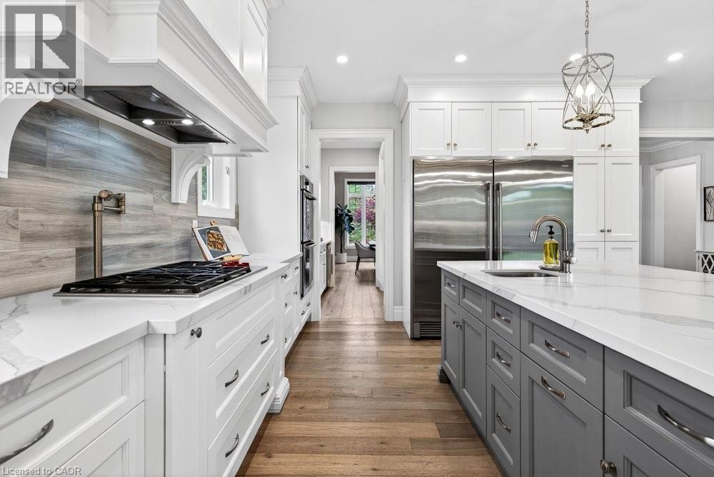 647 CEDAR Avenue - 19