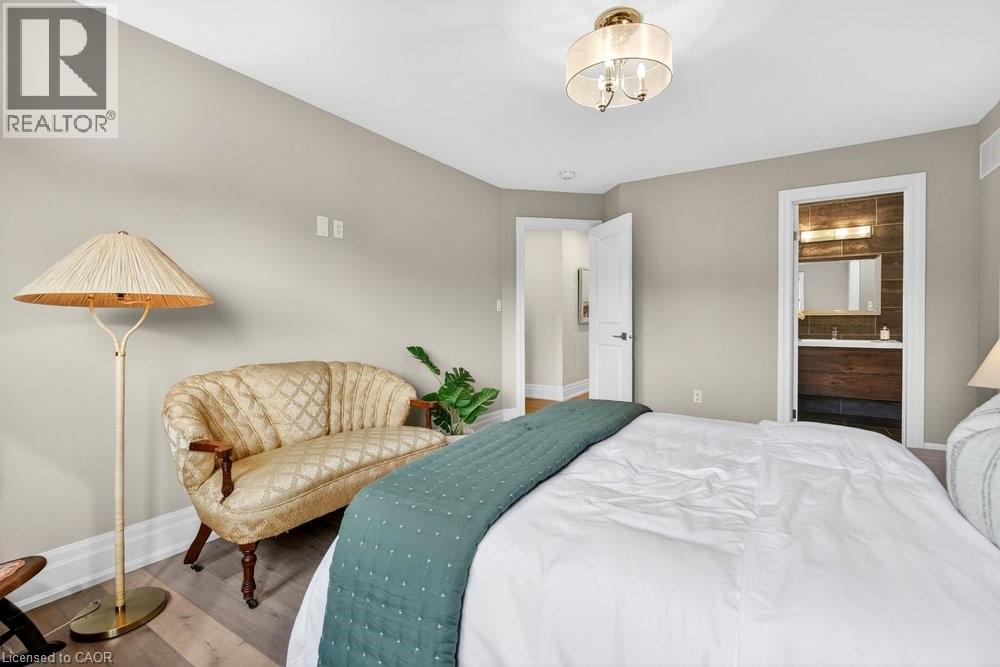 647 CEDAR Avenue - 31