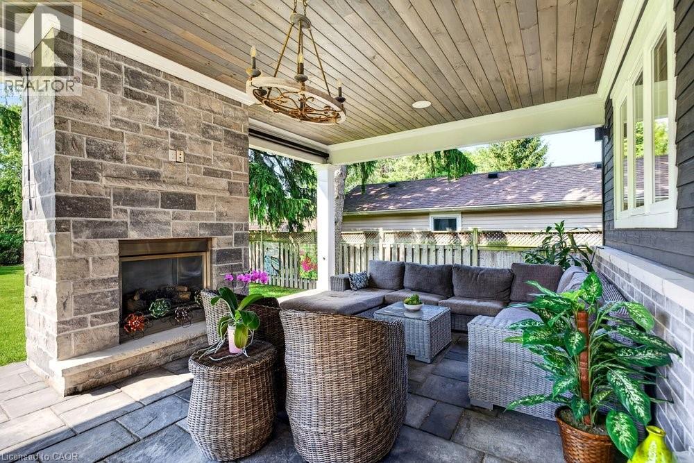 647 CEDAR Avenue - 43
