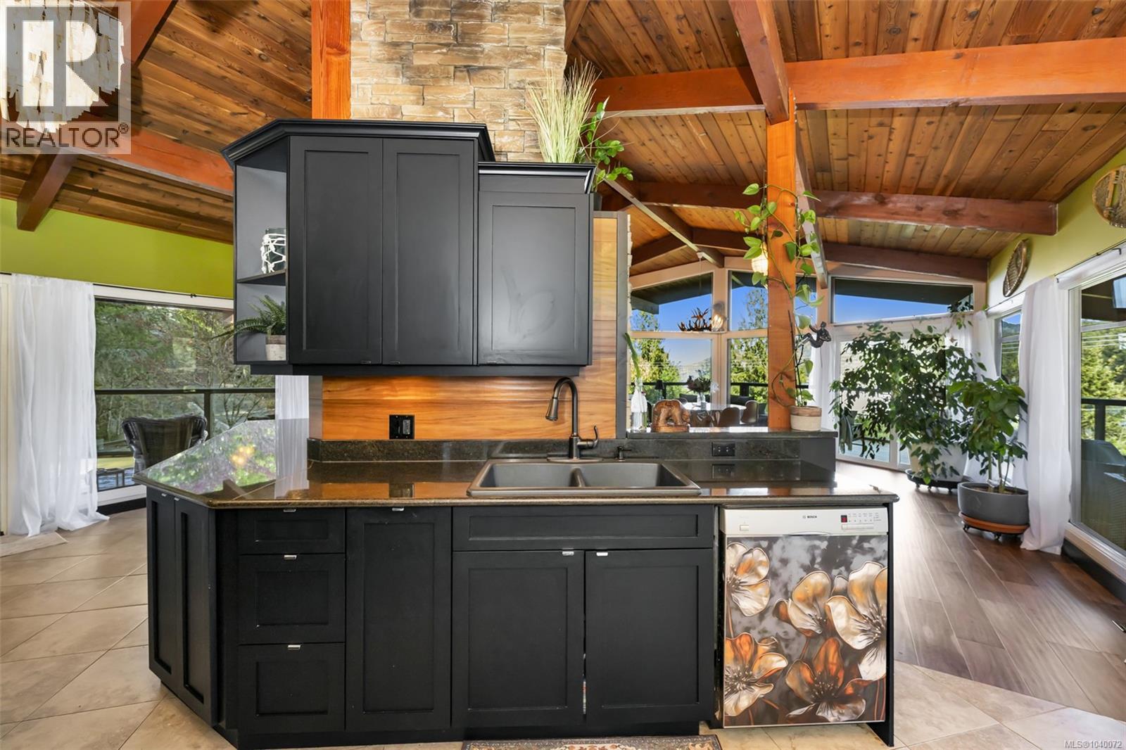 6156 Genoa Bay Rd - 14