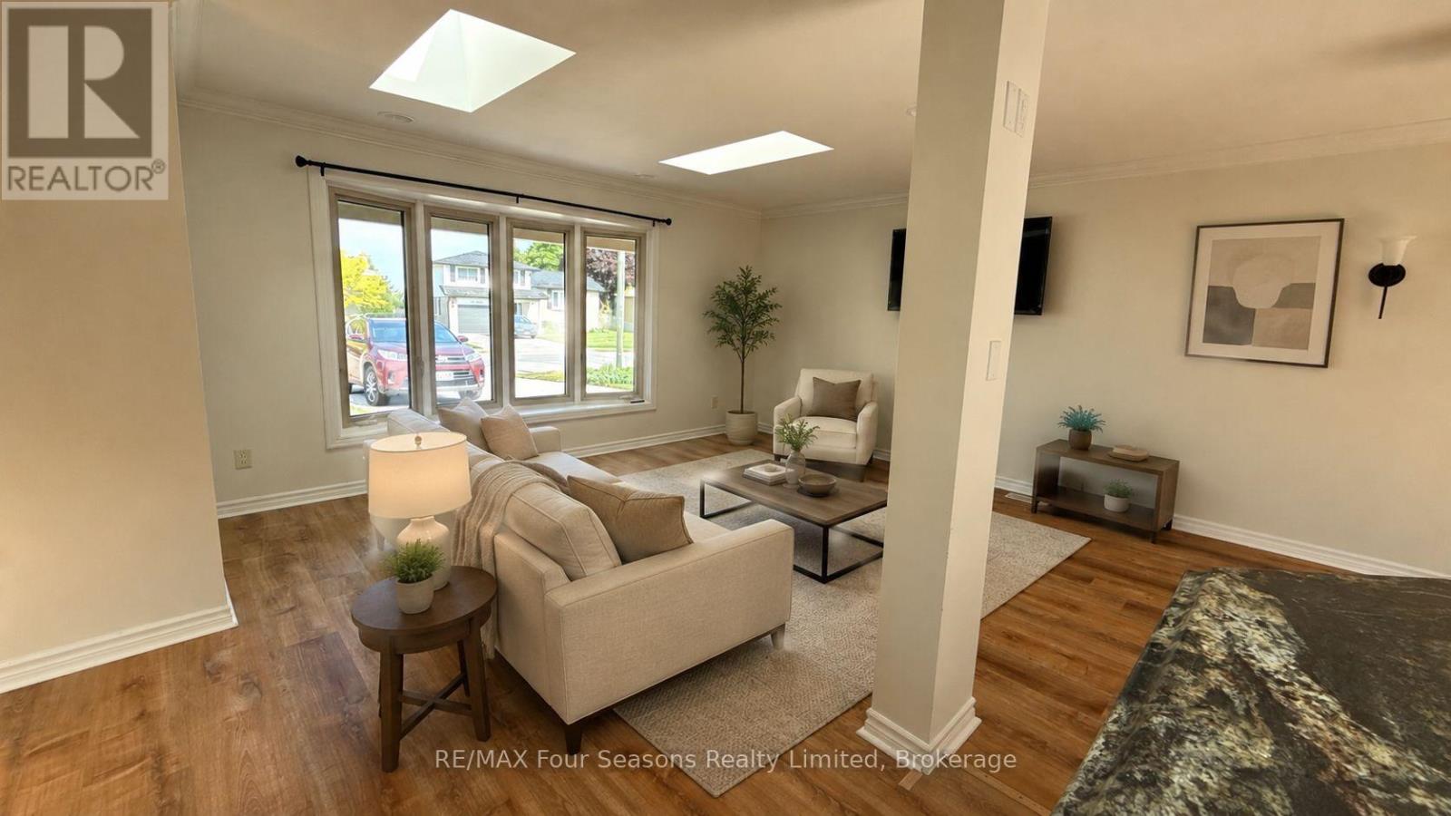 599 THEDE DRIVE - 14