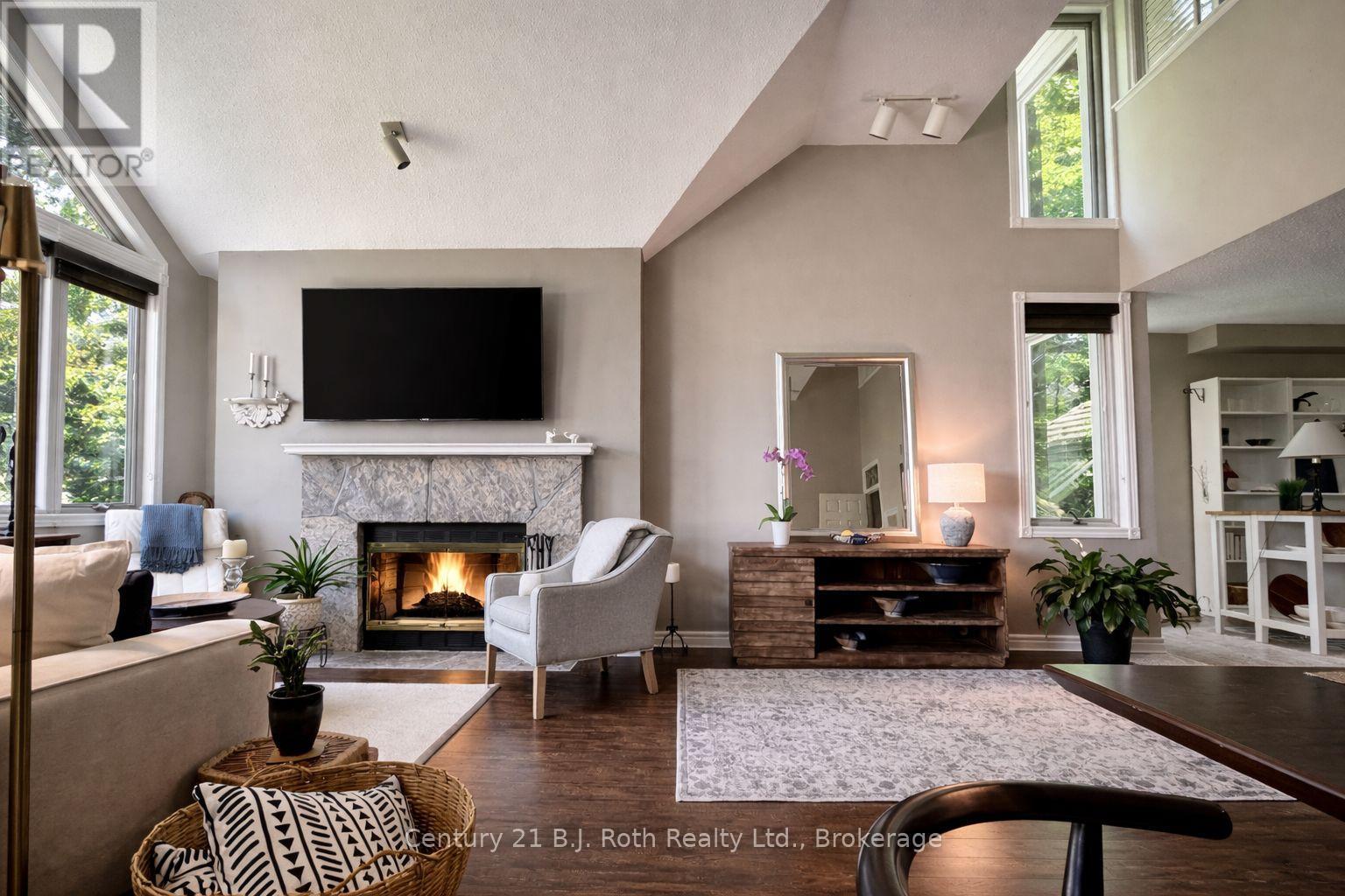 331 GRANDVIEW HILLTOP DRIVE - 1