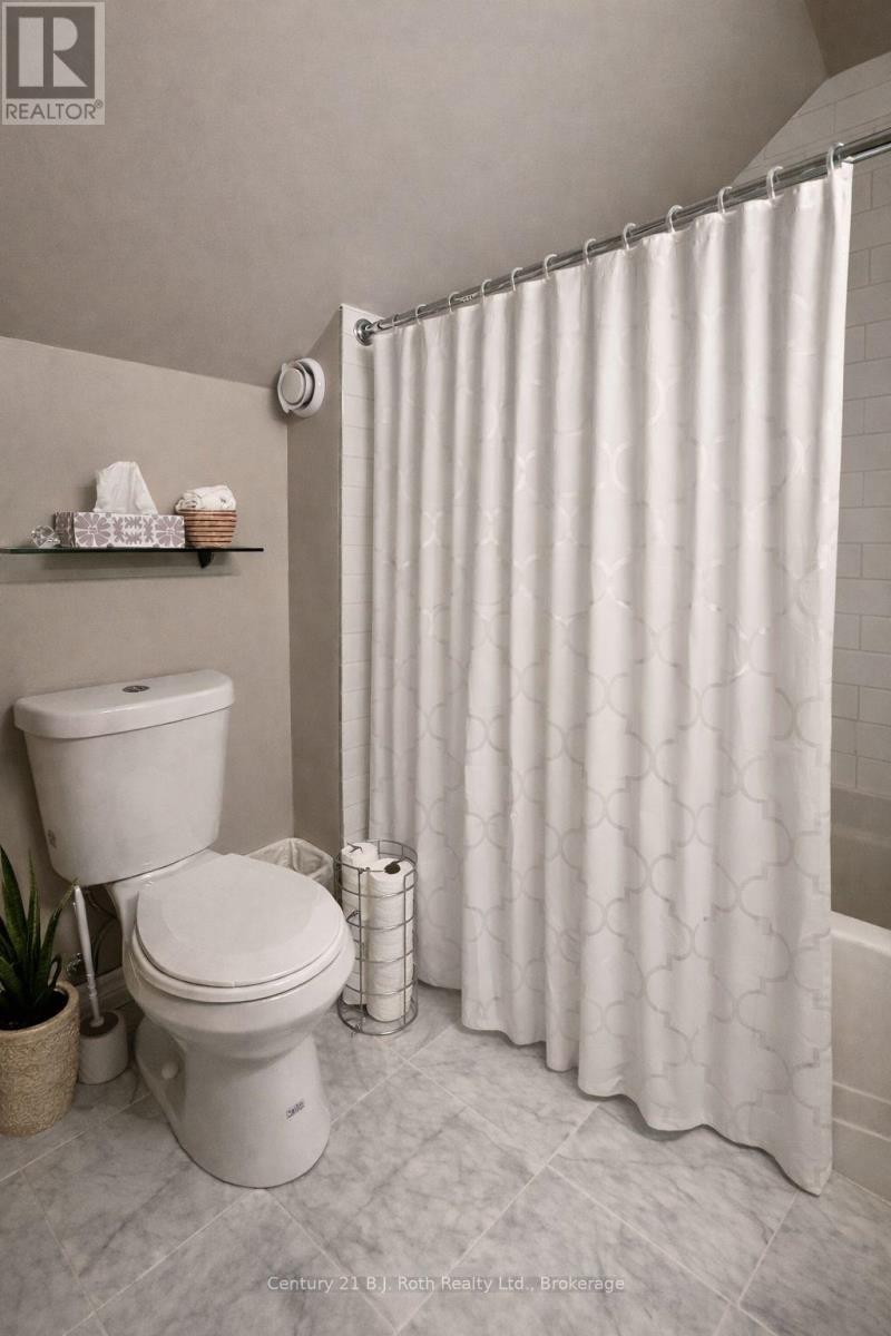 331 GRANDVIEW HILLTOP DRIVE - 22
