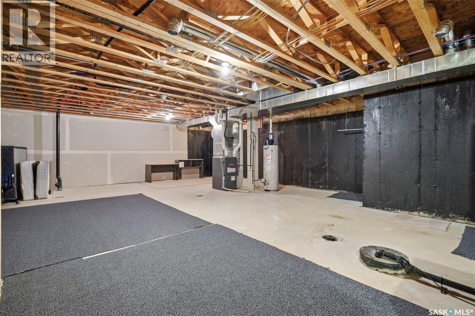 409 1015 Patrick CRESCENT — photo 15