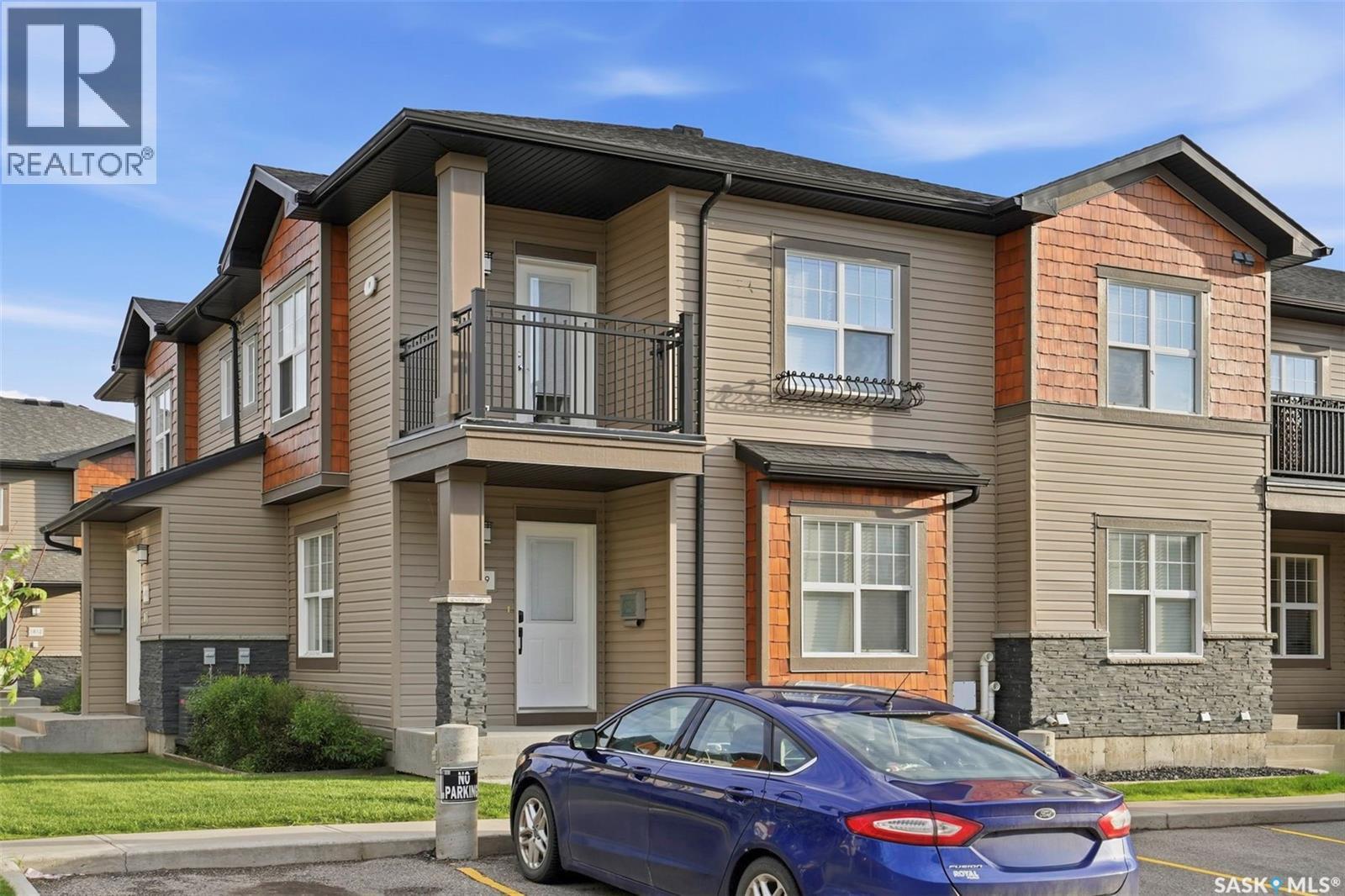 409 1015 Patrick CRESCENT - photo 2