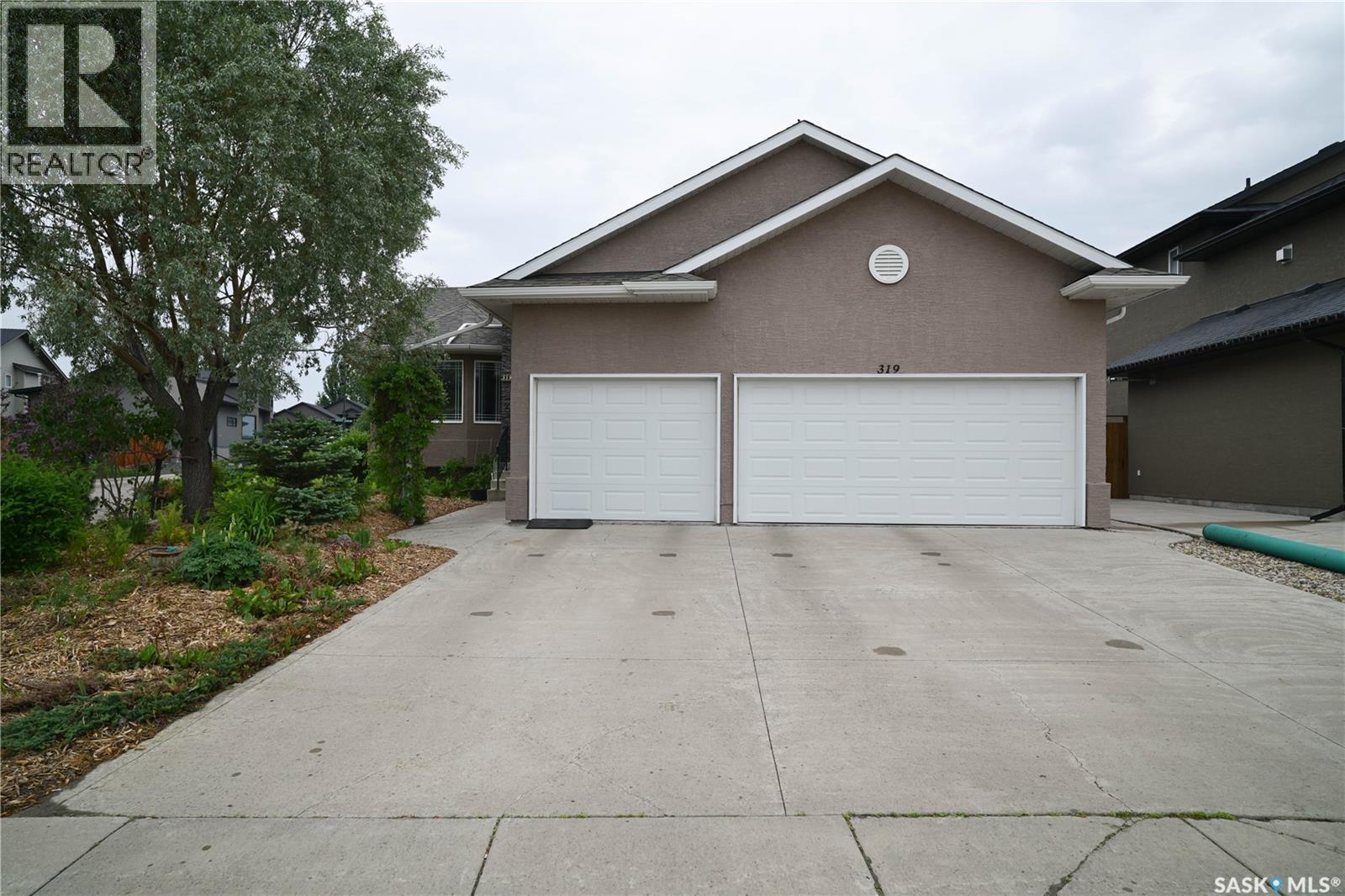 319 Stefaniuk CRESCENT — photo 44