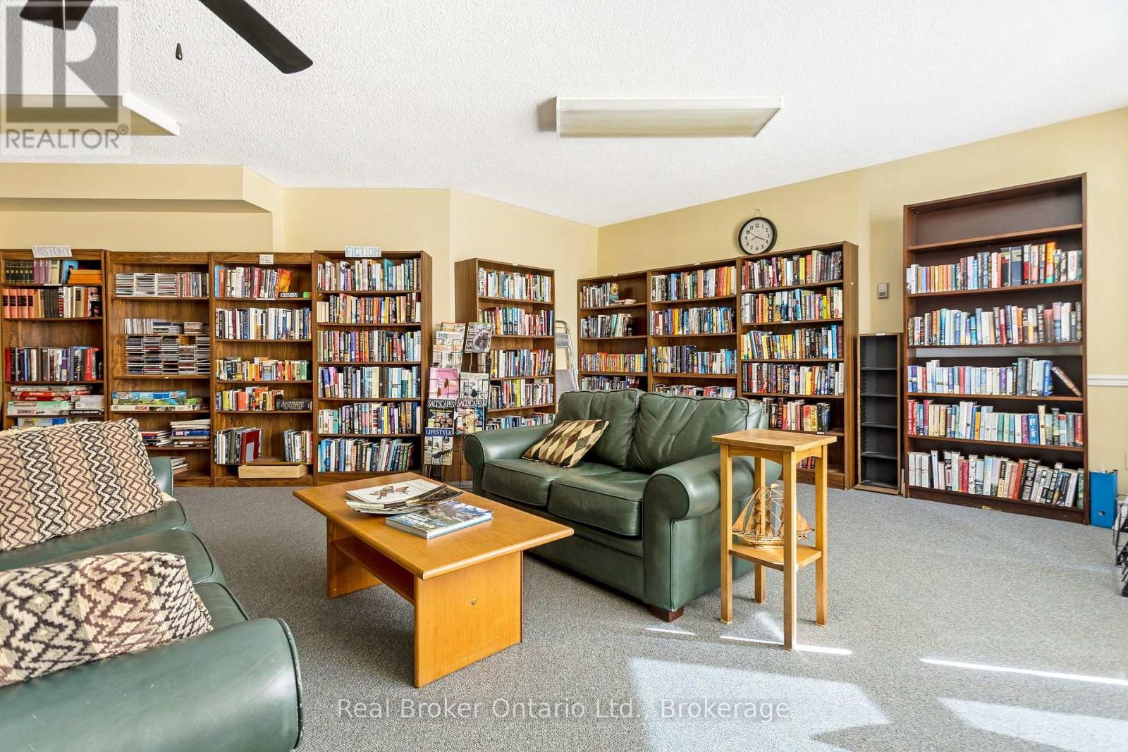 #811 23 WOODLAWN ROAD E - 42