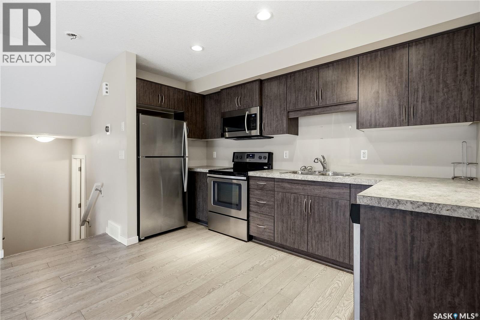 #12 5762 Gordon ROAD - 13