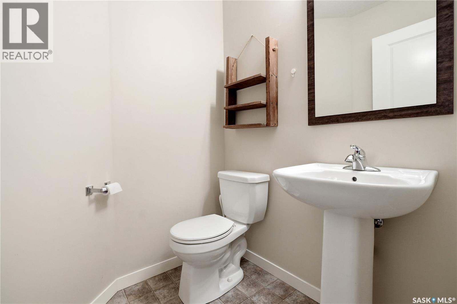 #12 5762 Gordon ROAD - 16