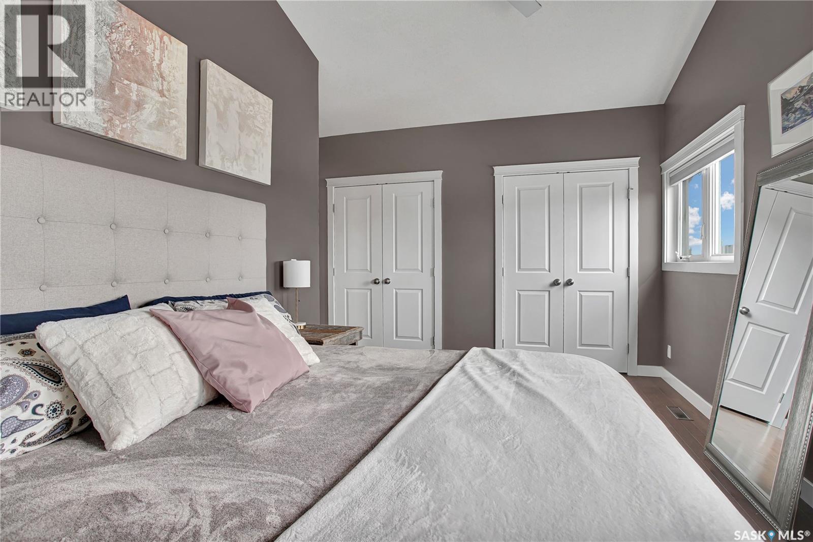 312 Columbus COURT — photo 15