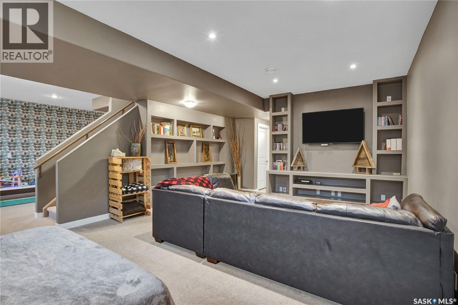 312 Columbus COURT — photo 24