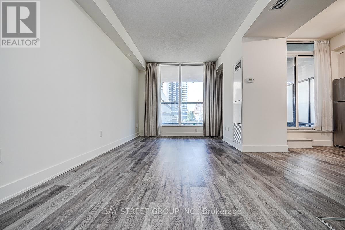 #308 88 SHEPPARD AVENUE E - 10