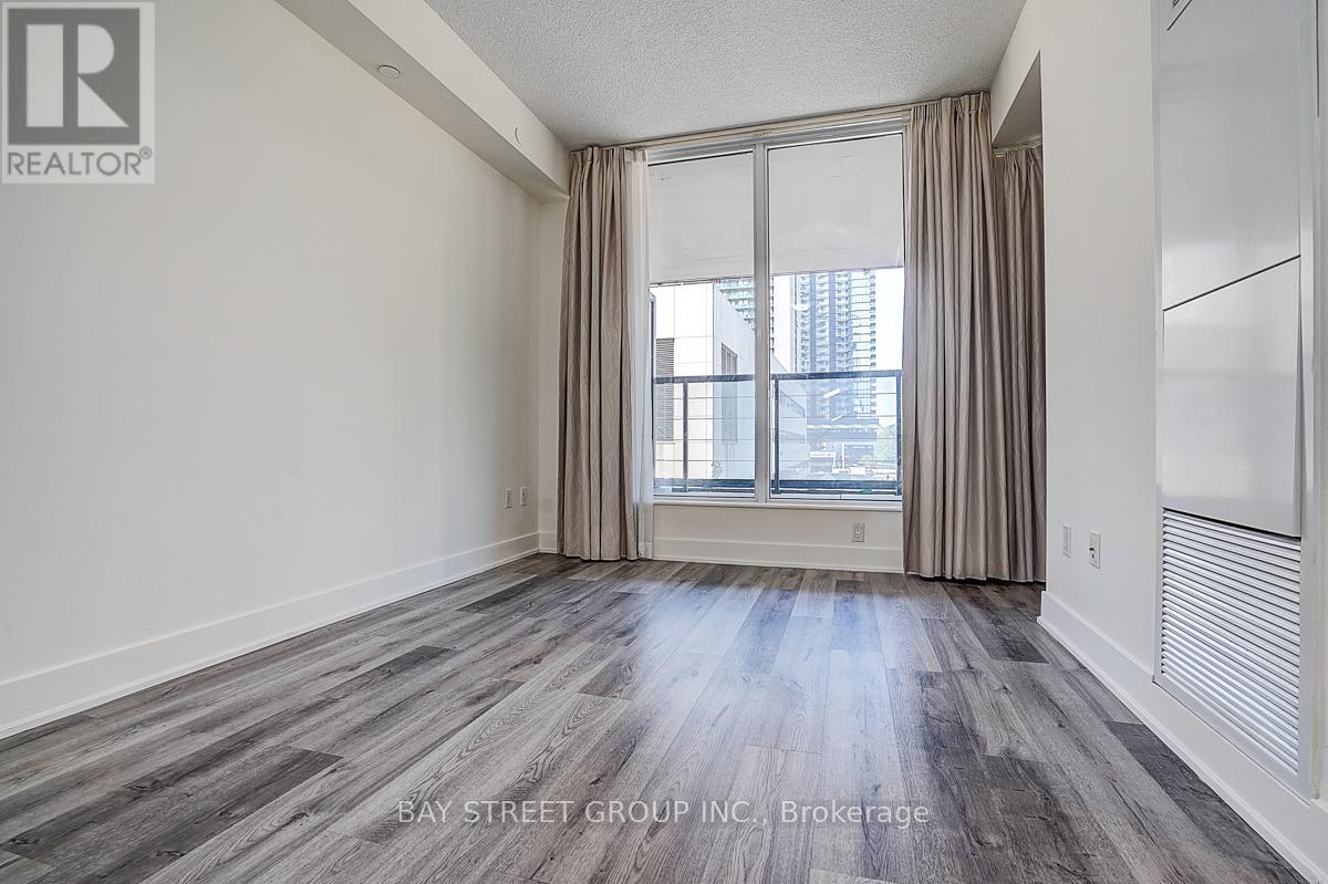#308 88 SHEPPARD AVENUE E - 12