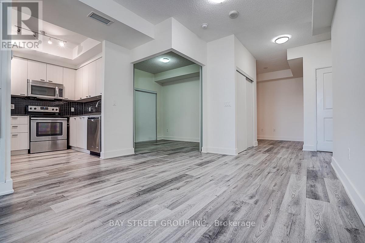 #308 88 SHEPPARD AVENUE E - 14