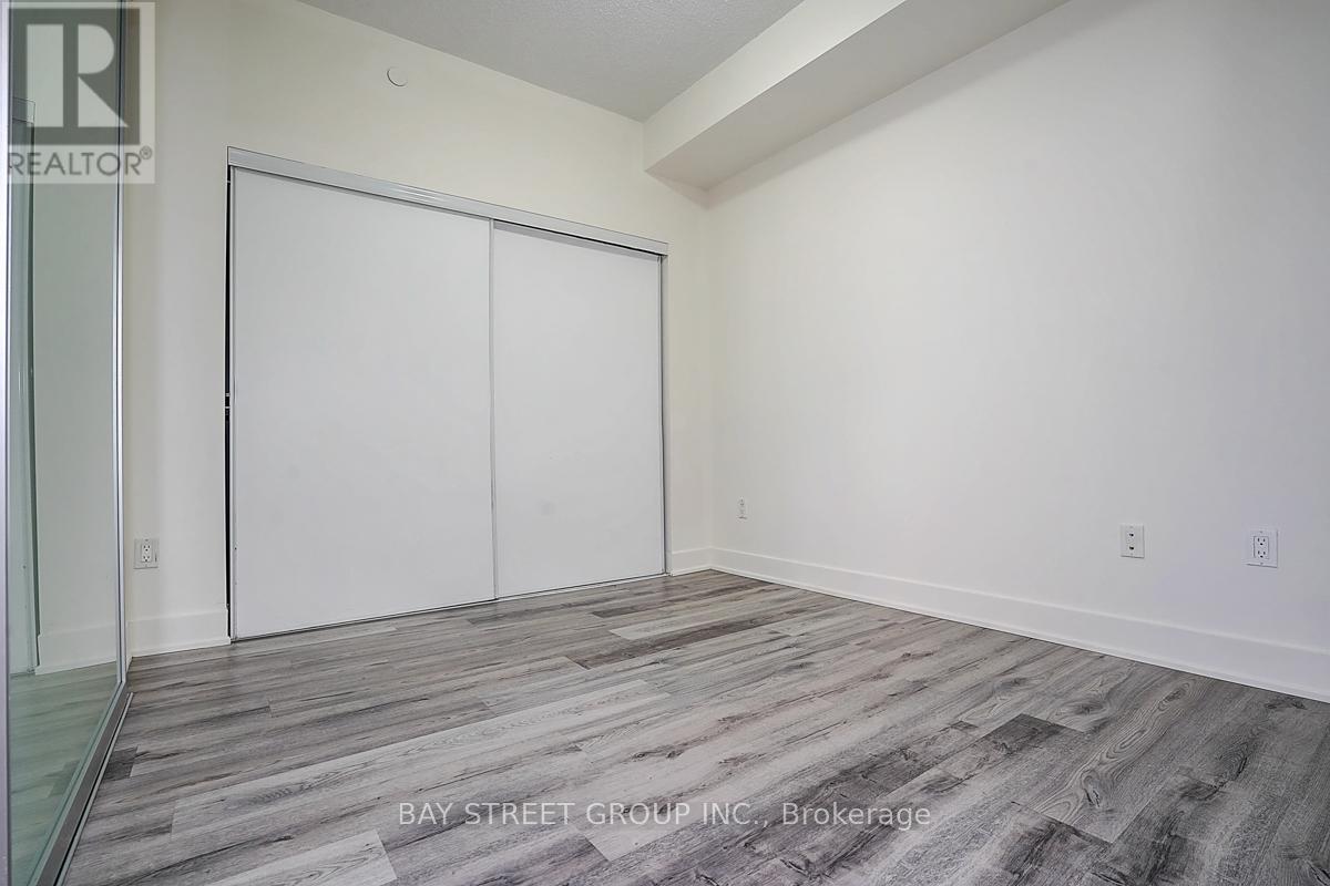 #308 88 SHEPPARD AVENUE E - 16