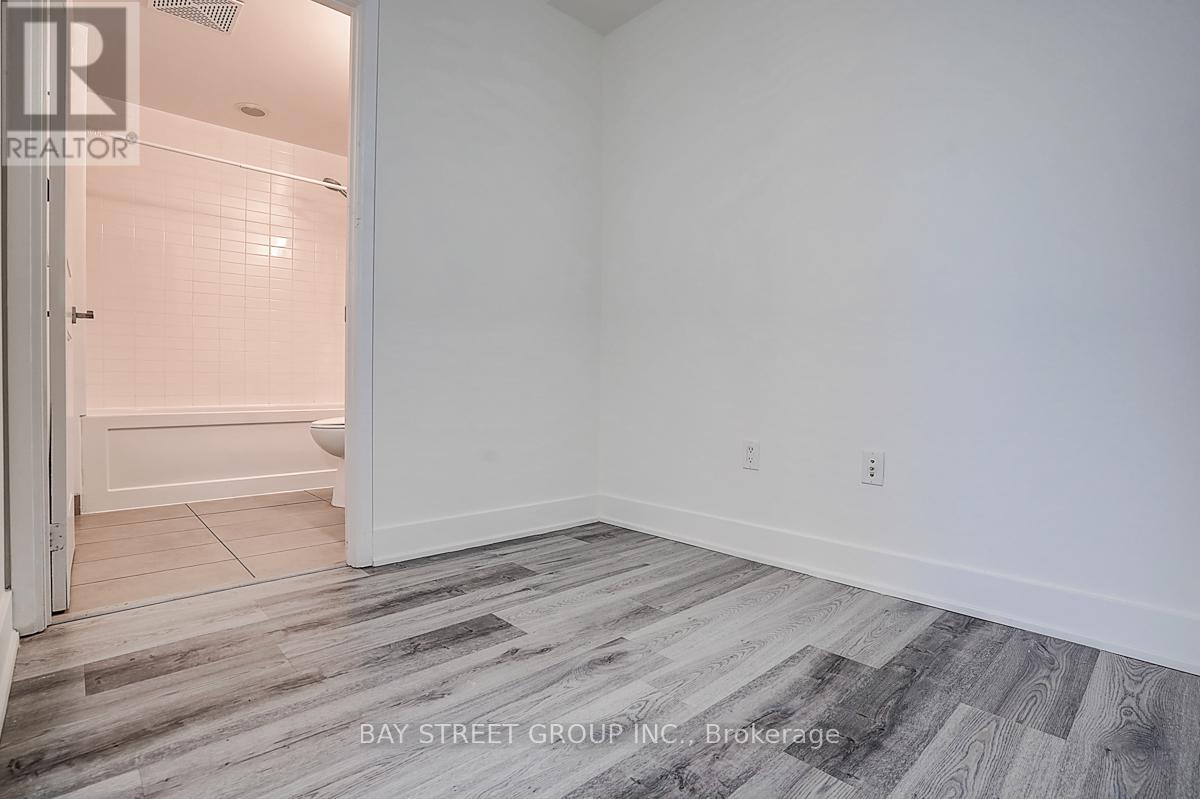 #308 88 SHEPPARD AVENUE E - 22
