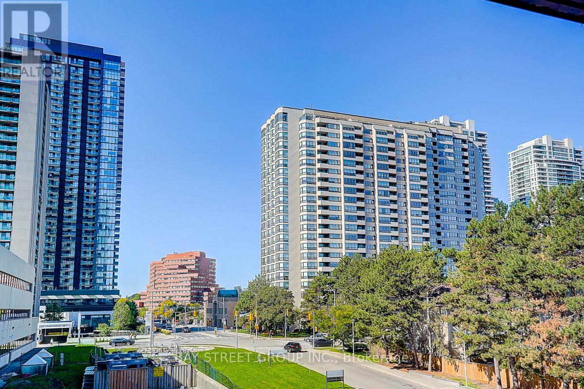 #308 88 SHEPPARD AVENUE E - 29