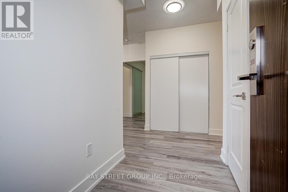 #308 88 SHEPPARD AVENUE E - 7