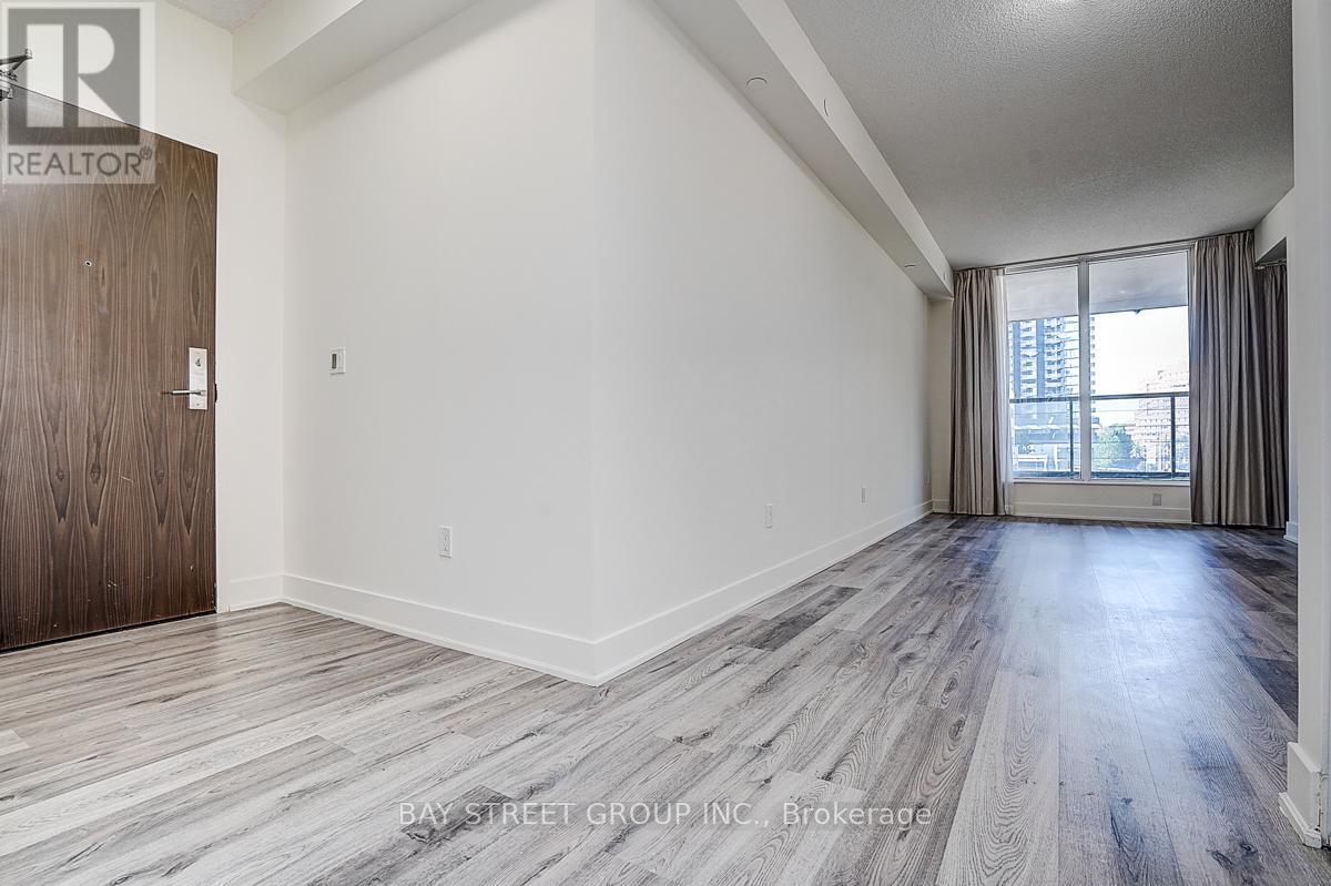 #308 88 SHEPPARD AVENUE E - 8