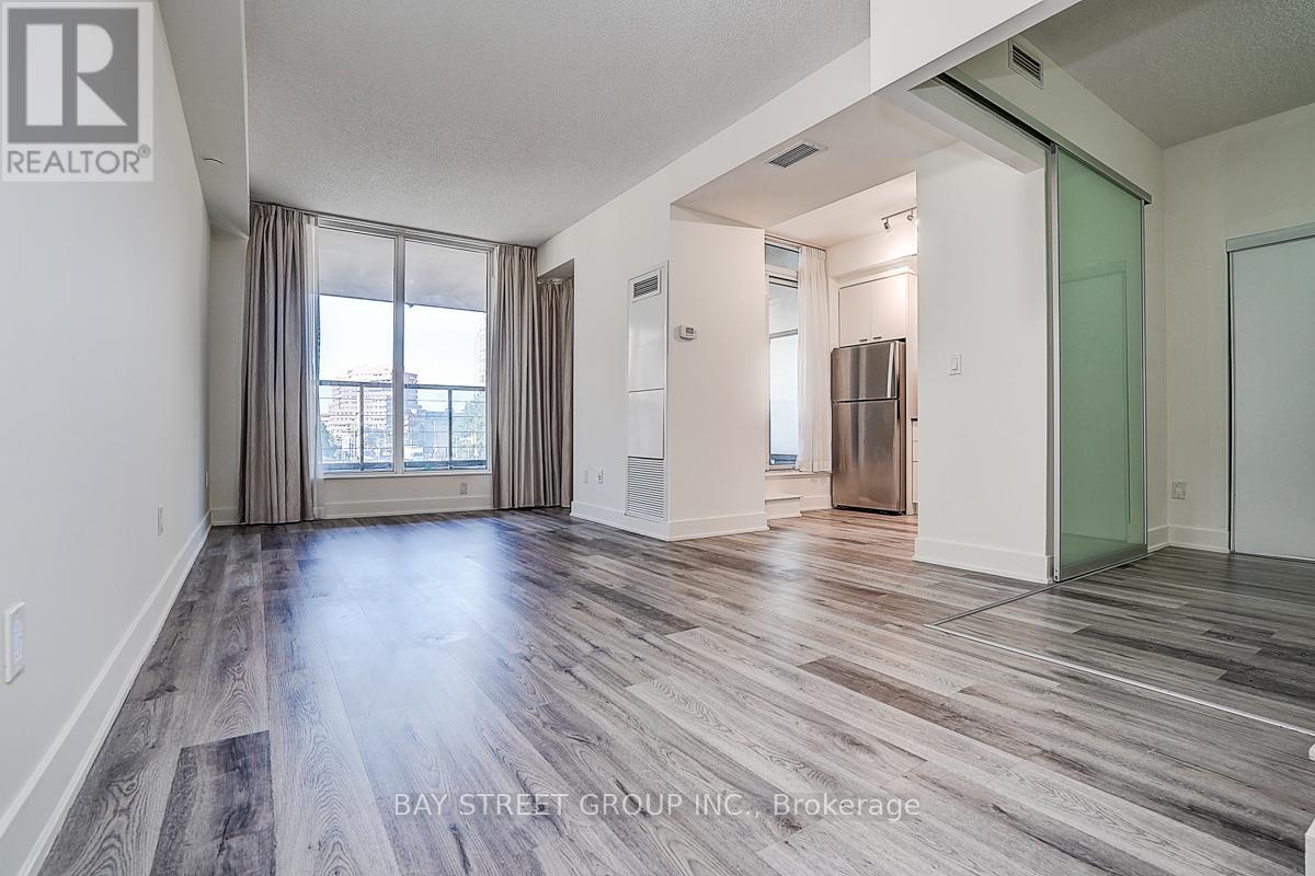 #308 88 SHEPPARD AVENUE E - 9