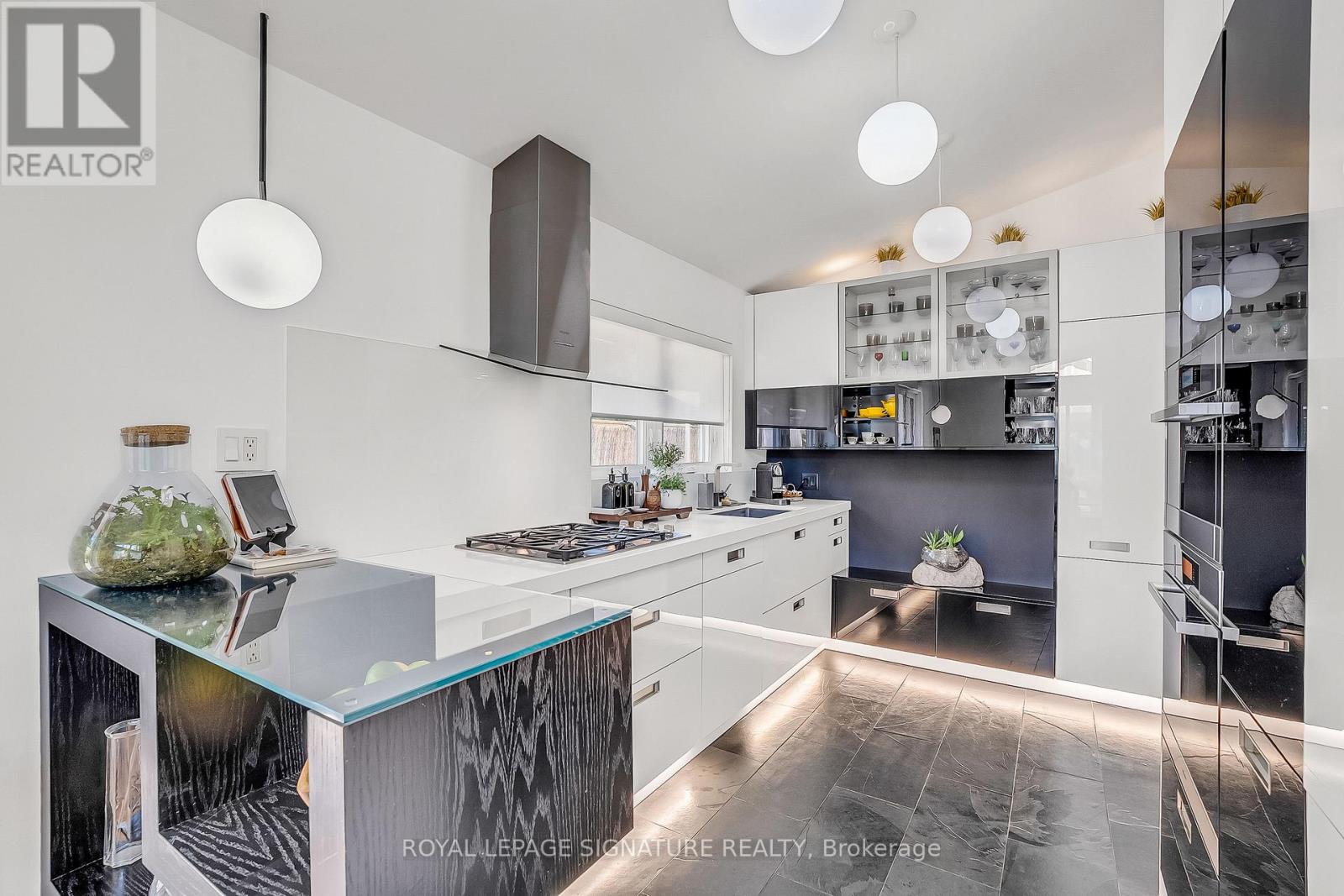 17 KESTELL LANE - 13