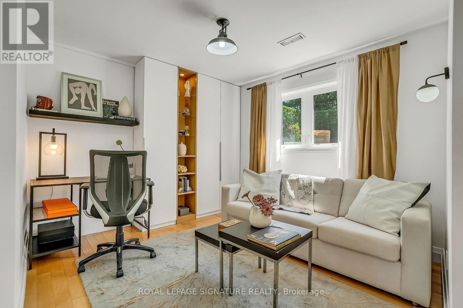 17 KESTELL LANE - 31