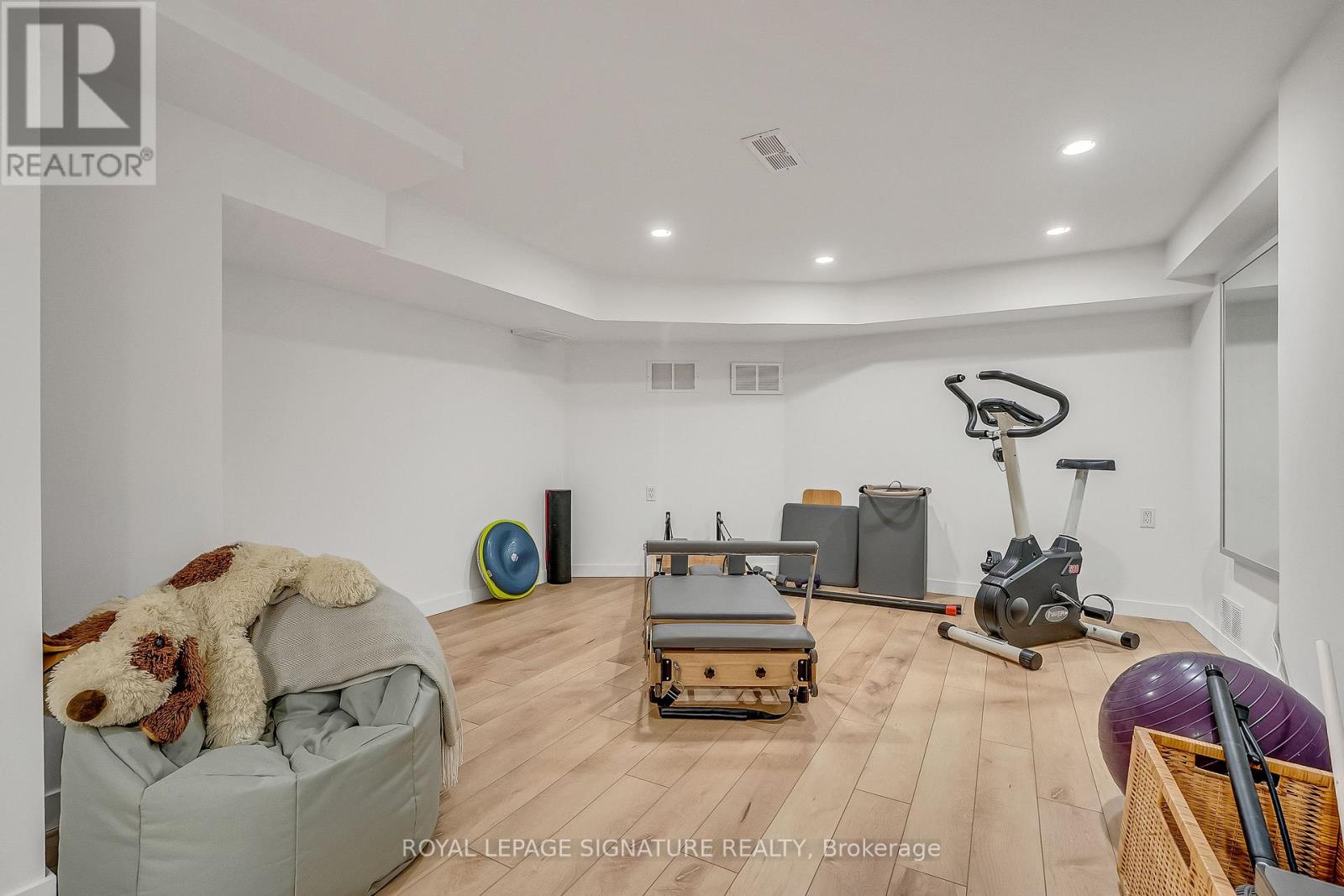 17 KESTELL LANE - 34