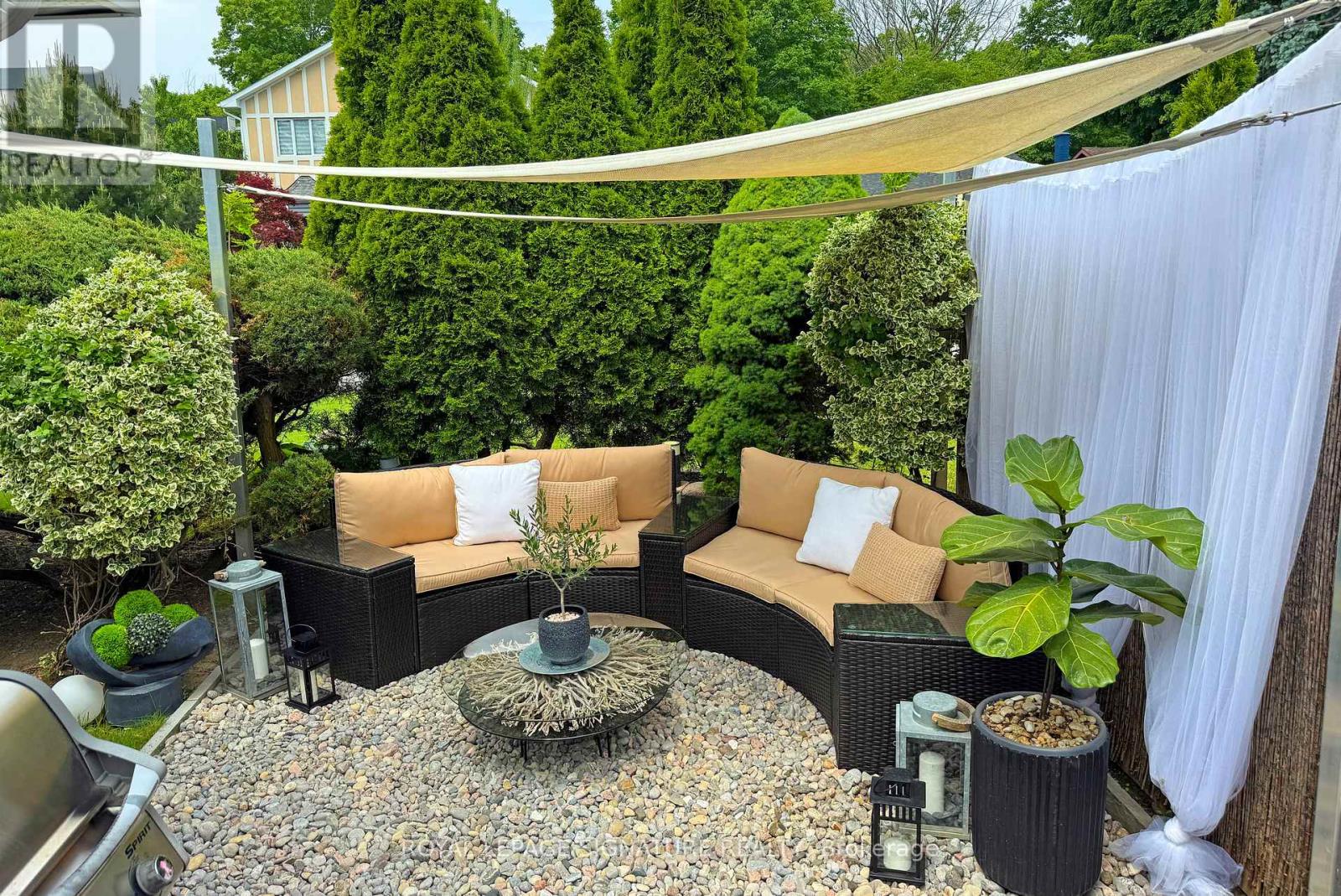 17 KESTELL LANE - 37