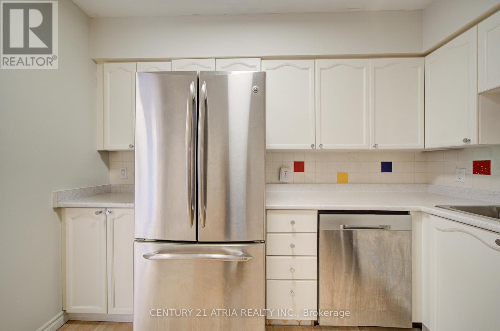 #310 897 SHEPPARD AVENUE - 10