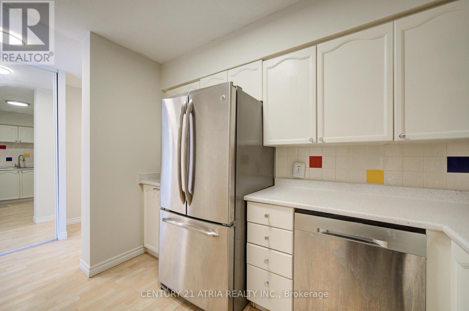 #310 897 SHEPPARD AVENUE - 12