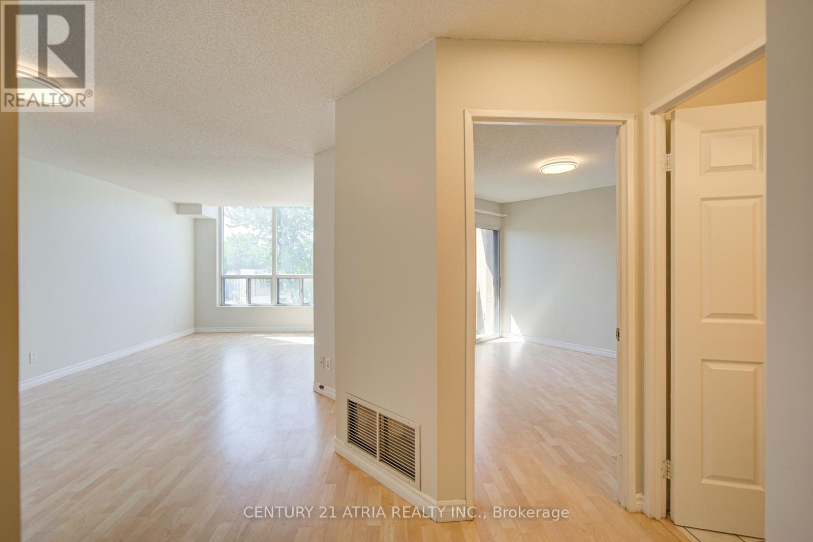 #310 897 SHEPPARD AVENUE - 13