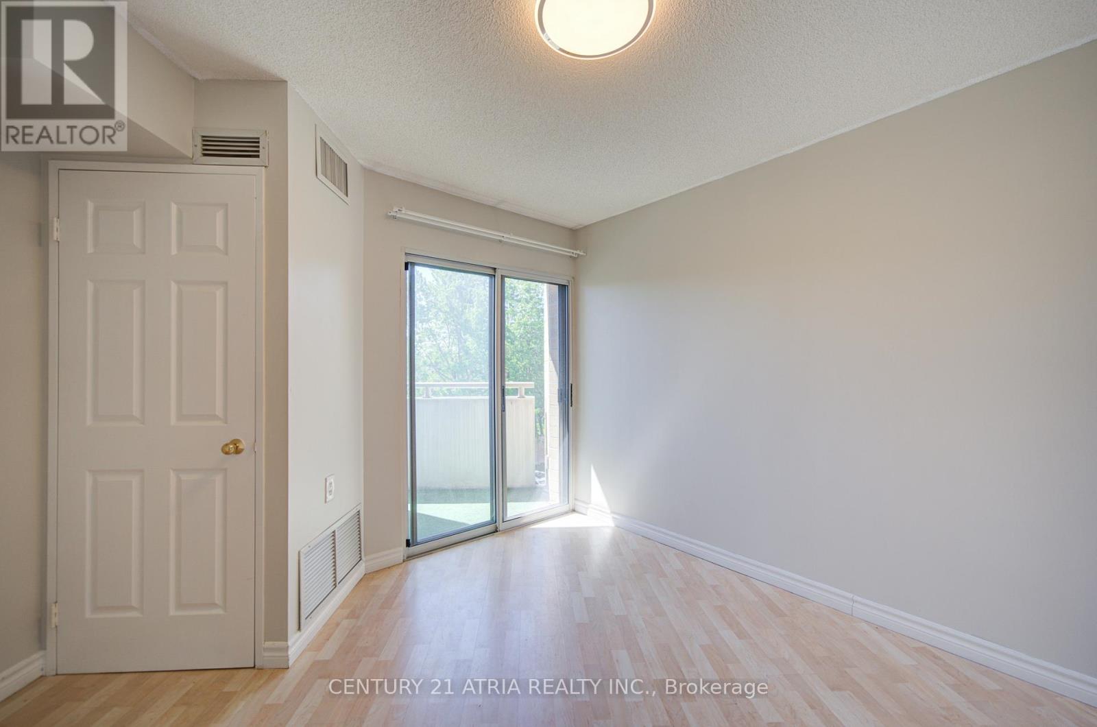 #310 897 SHEPPARD AVENUE - 21