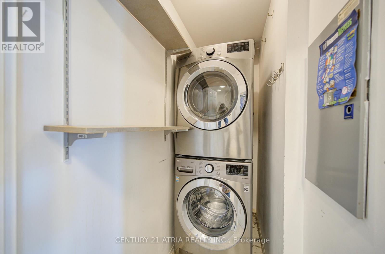#310 897 SHEPPARD AVENUE - 26